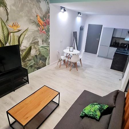Apartment Quiet Street 11/2E 오시비엥침 외부 사진